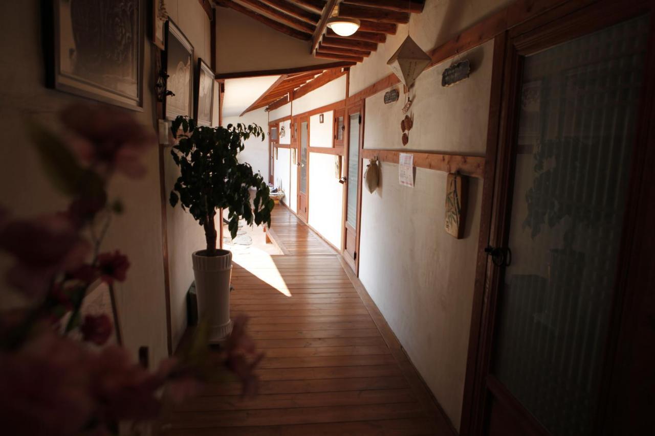 Gyeongju Guesthouse Huewon Dış mekan fotoğraf